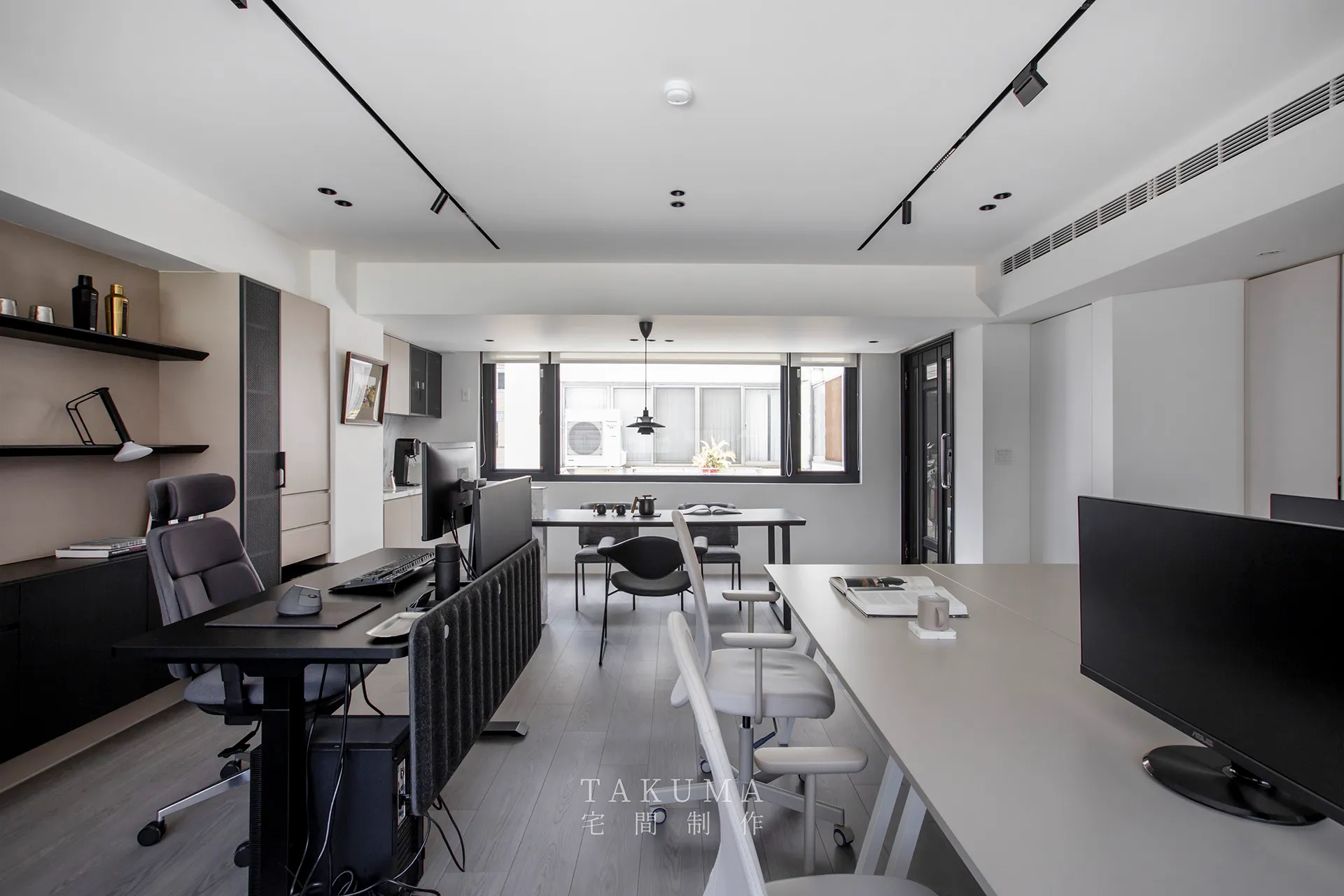 THE OFFICE – 台中市南屯区 オフィス · モダンオフィス 写真 4
